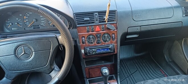 Mercedes C 180 1998, 337,000 km - 1.8 л - Gəncə