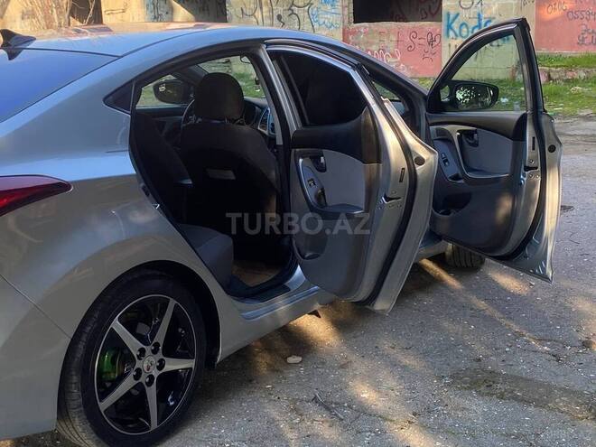 Hyundai Elantra 2014, 196,340 km - 1.8 л - Bakı