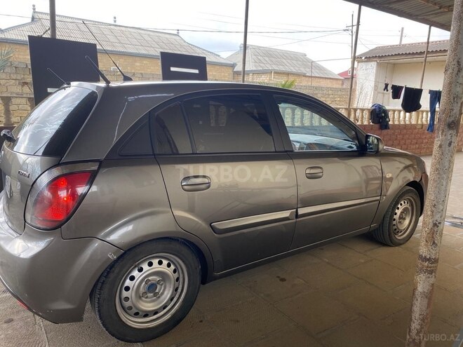 Kia Rio 2011, 240,000 km - 1.5 л - Bakı