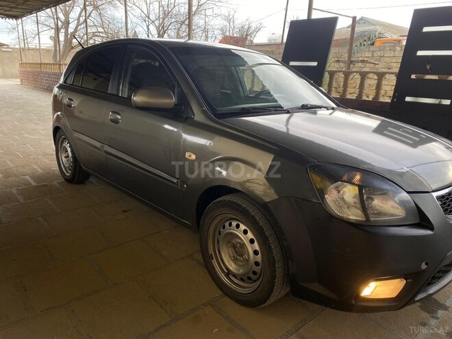 Kia Rio 2011, 240,000 km - 1.5 л - Bakı
