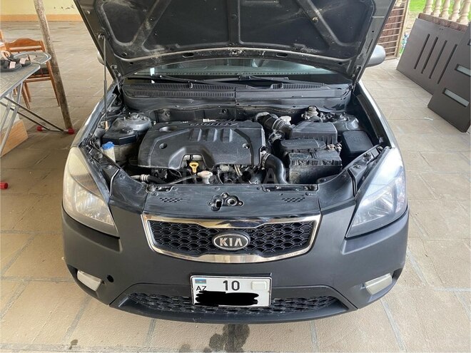 Kia Rio 2011, 240,000 km - 1.5 л - Bakı