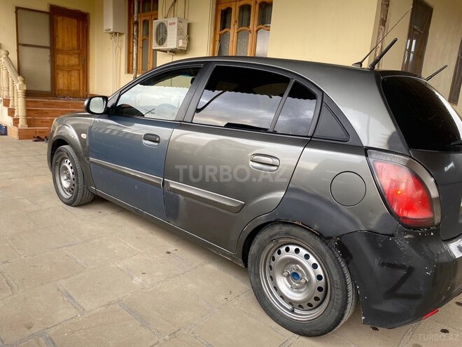 Kia Rio 2011, 240,000 km - 1.5 л - Bakı