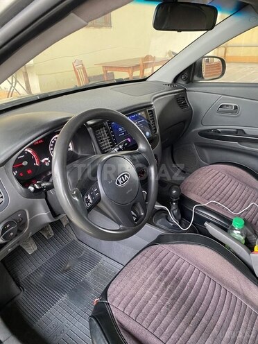 Kia Rio 2011, 240,000 km - 1.5 л - Bakı