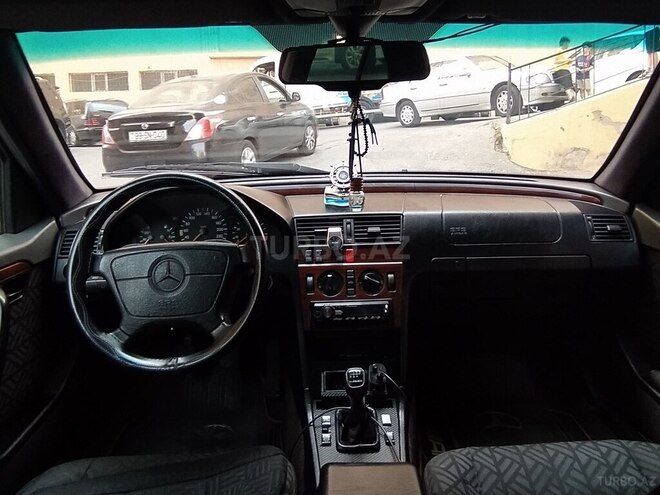 Mercedes C 180 1995, 290,000 km - 1.8 l - Bakı