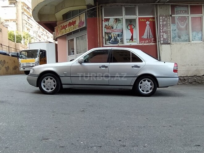 Mercedes C 180 1995, 290,000 km - 1.8 l - Bakı