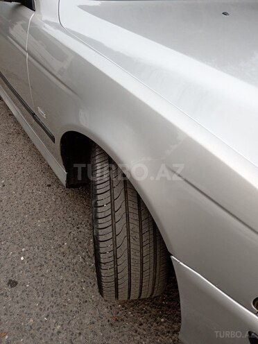 BMW 523 1997, 255,000 km - 2.5 l - Bakı