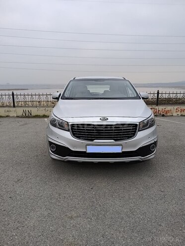 Kia Carnival 2015, 215,000 km - 2.2 l - Bakı