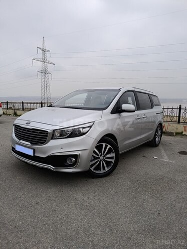 Kia Carnival 2015, 215,000 km - 2.2 l - Bakı