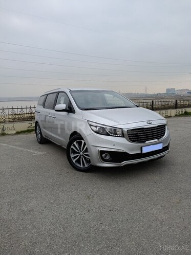 Kia Carnival 2015, 215,000 km - 2.2 l - Bakı