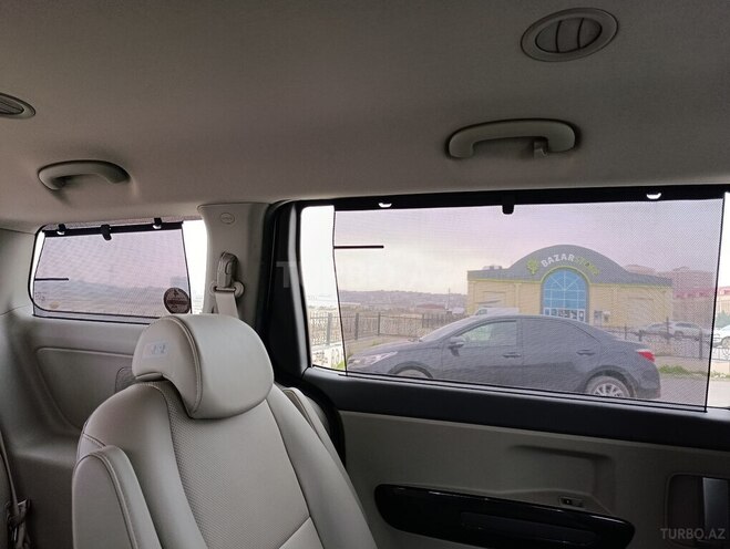 Kia Carnival 2015, 215,000 km - 2.2 l - Bakı