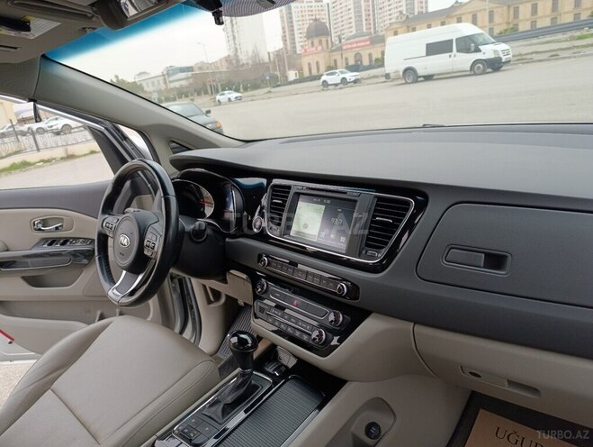 Kia Carnival 2015, 215,000 km - 2.2 l - Bakı