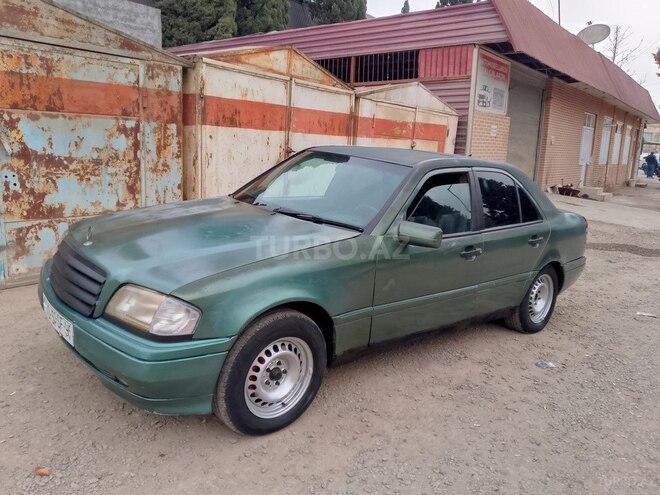 Mercedes  1994, 415,000 km - 1.8 л - Gəncə