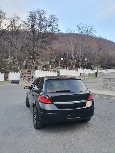 Opel Astra 2004, 300,000 km - 1.4 l - Şəki