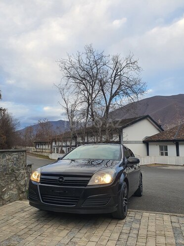 Opel Astra 2004, 300,000 km - 1.4 l - Şəki