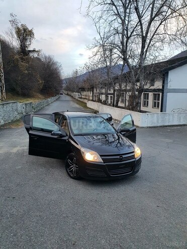 Opel Astra 2004, 300,000 km - 1.4 l - Şəki