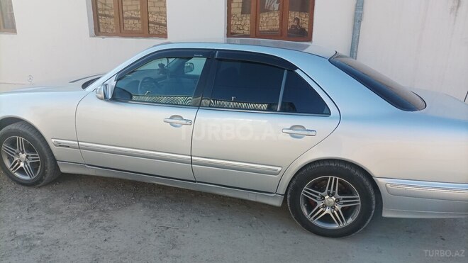 Mercedes E 240 1999, 350,000 km - 2.4 l - Şəmkir