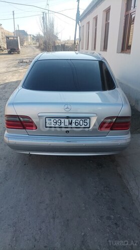Mercedes E 240 1999, 350,000 km - 2.4 l - Şəmkir