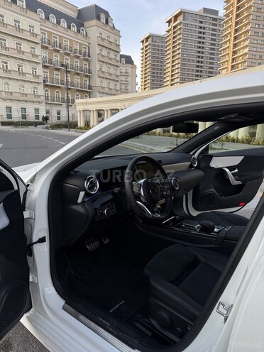 Mercedes  2022, 46,000 km - 2.0 л - Bakı