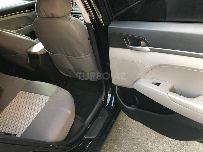 Hyundai Elantra 2016, 150,000 km - 2.0 l - Bakı