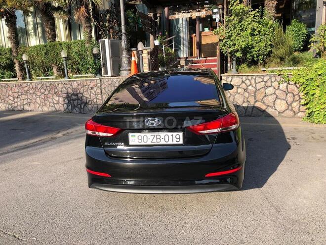 Hyundai Elantra 2016, 150,000 km - 2.0 l - Bakı
