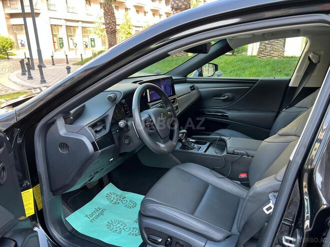 Lexus ES 300h 2023, 16,243 km - 2.5 л - Bakı