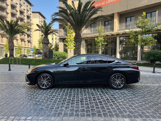 Lexus ES 300h 2023, 16,243 km - 2.5 л - Bakı
