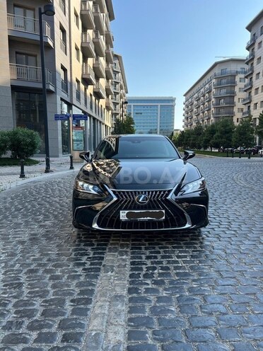 Lexus ES 300h 2023, 16,243 km - 2.5 л - Bakı
