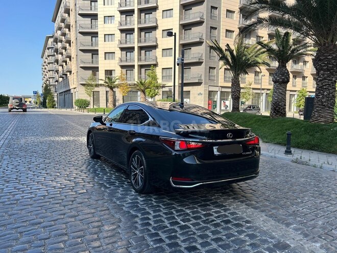 Lexus ES 300h 2023, 16,243 km - 2.5 л - Bakı