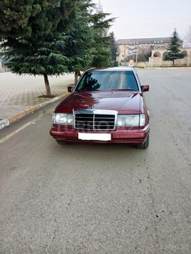 Mercedes E 200 d 1990, 365,000 km - 2.0 л - Masallı