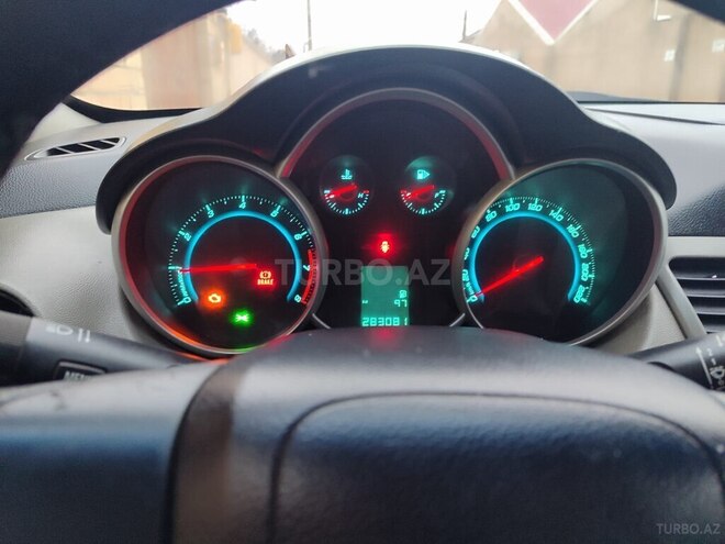 Chevrolet Cruze 2011, 282,000 km - 1.6 л - Sumqayıt