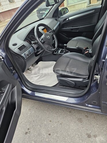 Opel Astra 2009, 426,500 km - 1.4 l - Dəliməmmədli