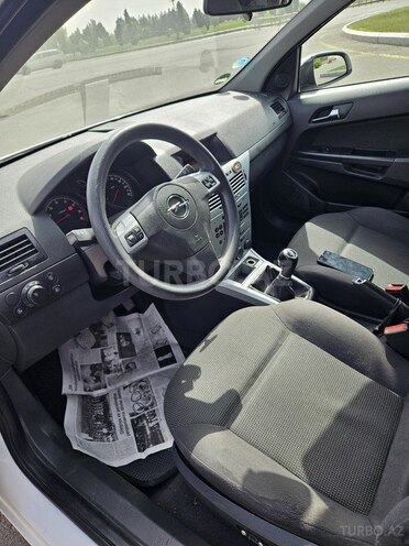 Opel Astra 2009, 426,500 km - 1.4 l - Dəliməmmədli