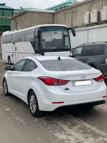 Hyundai Elantra 2015, 127,000 km - 1.8 l - Bakı