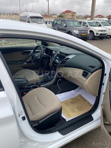 Hyundai Elantra 2015, 127,000 km - 1.8 l - Bakı