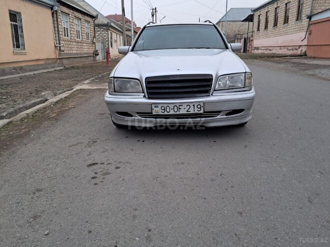 Mercedes E 220 d 1999, 156,000 km - 2.2 l - Qazax
