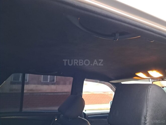 Mercedes E 220 d 1999, 156,000 km - 2.2 l - Qazax