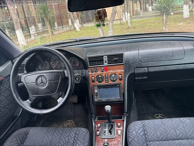 Mercedes C 180 1995, 352,000 km - 1.8 l - Sumqayıt
