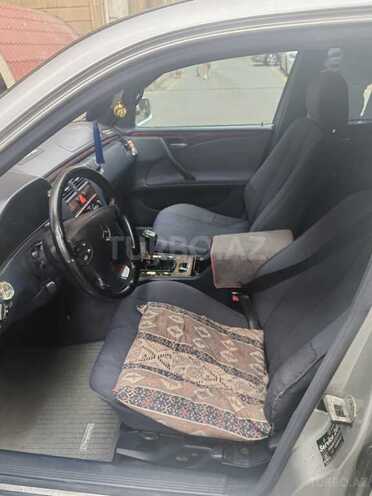 Mercedes E 220 d 2000, 650,000 km - 2.2 l - Bakı