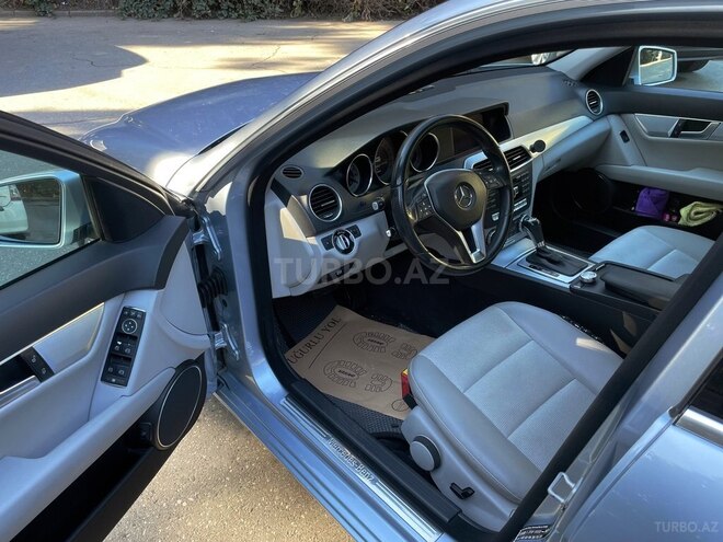 Mercedes C 250-10