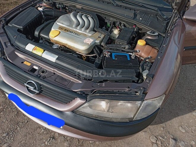 Opel Vectra 1998, 257,890 km - 1.6 l - Tovuz