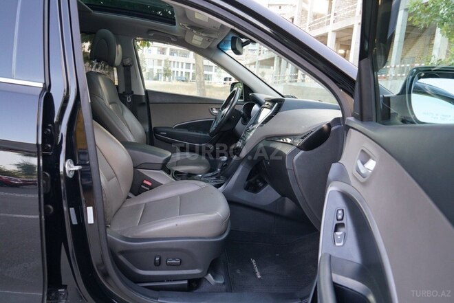 Hyundai Santa Fe-12