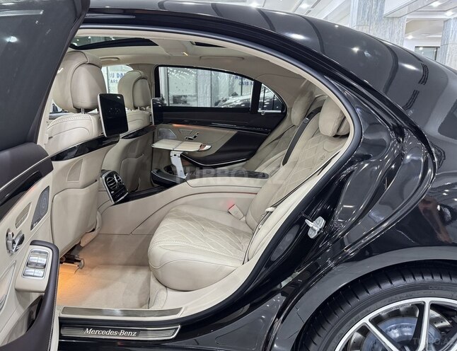 Mercedes S 560 4MATIC 2017, 73,200 km - 4.0 л - Bakı