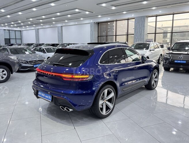 Porsche Macan-5