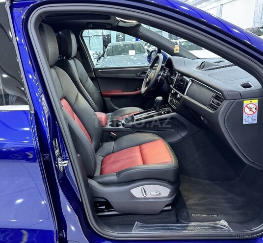 Porsche Macan-13
