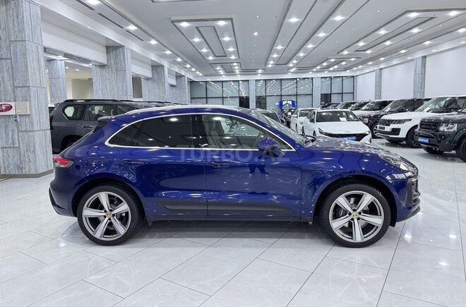 Porsche Macan-4
