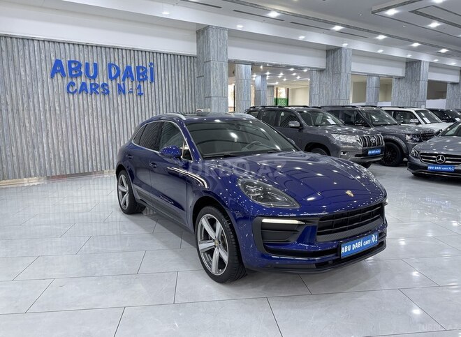 Porsche Macan-3