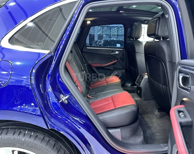 Porsche Macan-14