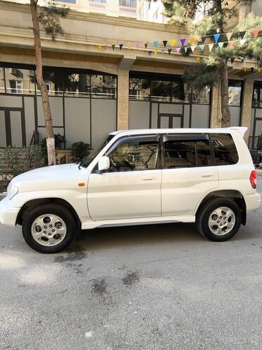 Mitsubishi Pajero io 1999, 180,000 km - 1.8 л - Bakı