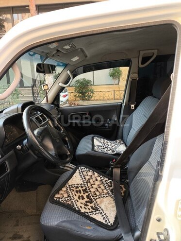 Mitsubishi Pajero io 1999, 180,000 km - 1.8 л - Bakı