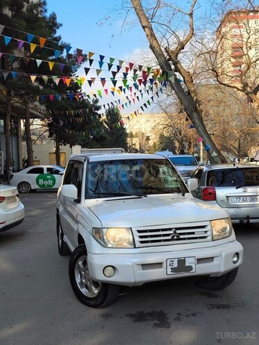 Mitsubishi Pajero io 1999, 180,000 km - 1.8 л - Bakı